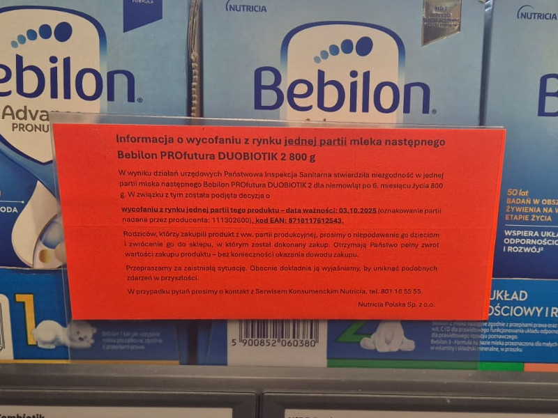 Informacja o wycofaniu mleka Bebilon w sklepie sieci Lidl w Polsce